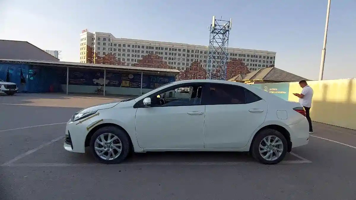 Toyota Corolla 2017 года за 6 500 000 тг. в Шымкент