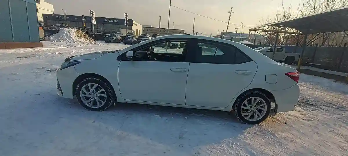 Toyota Corolla 2016 года за 8 000 000 тг. в Алматы