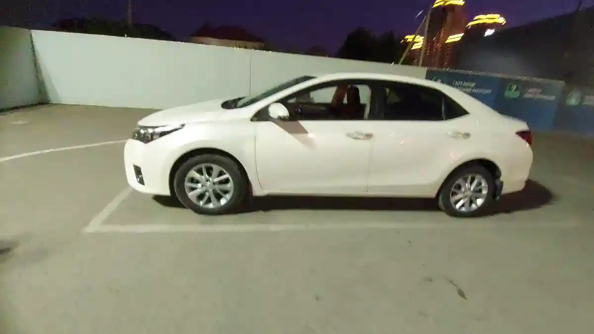 Toyota Corolla 2015 года за 7 800 000 тг. в Шымкент