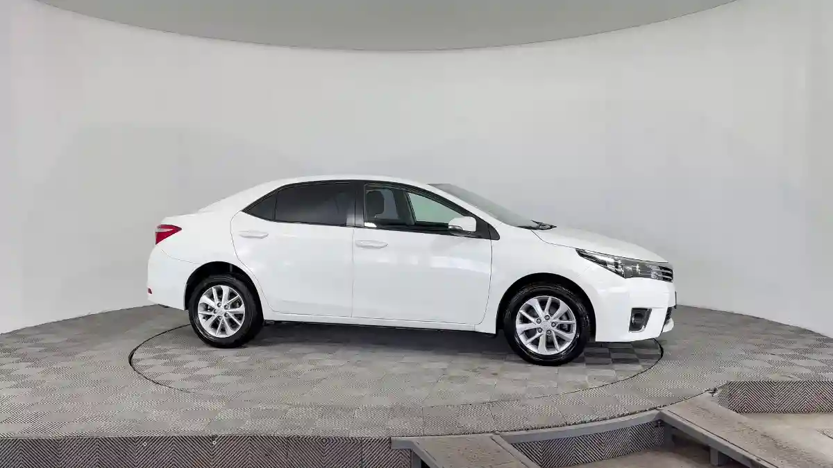 Toyota Corolla 2015 года за 7 190 000 тг. в Караганда