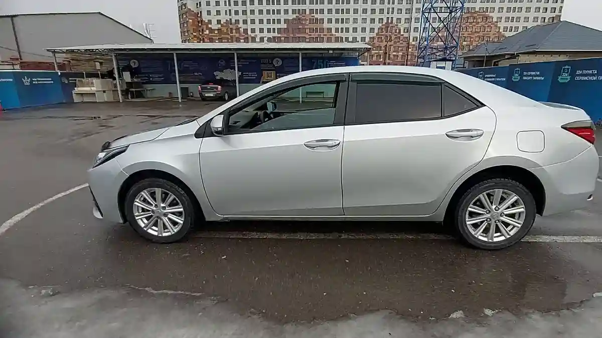 Toyota Corolla 2015 года за 8 500 000 тг. в Шымкент