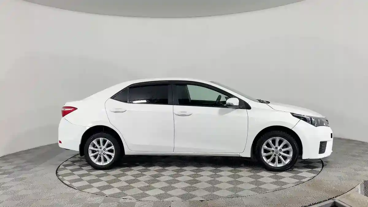 Toyota Corolla 2013 года за 5 890 000 тг. в Караганда