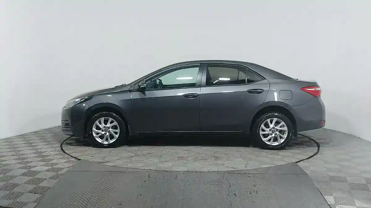 Toyota Corolla 2018 года за 7 880 000 тг. в Астана
