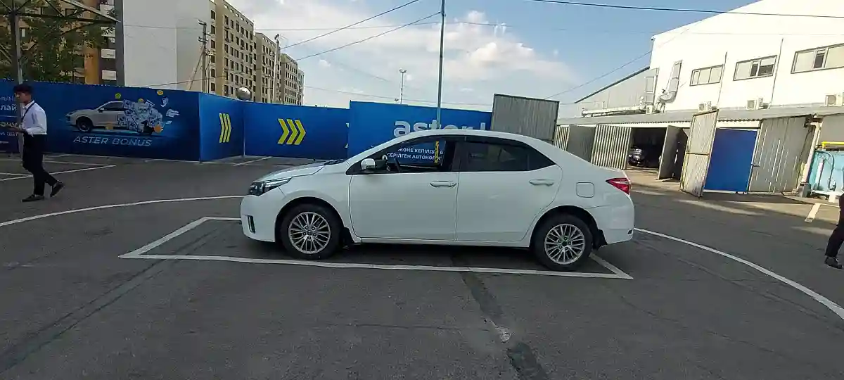 Toyota Corolla 2015 года за 6 500 000 тг. в Алматы