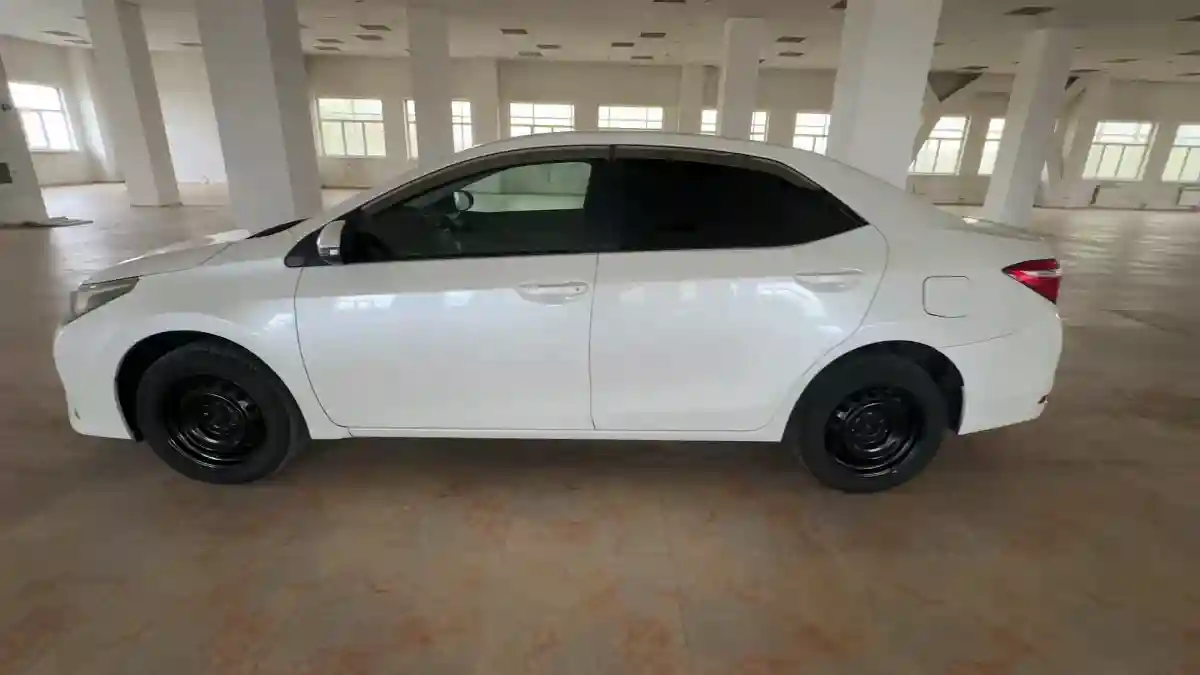 Toyota Corolla 2013 года за 5 990 000 тг. в Актобе