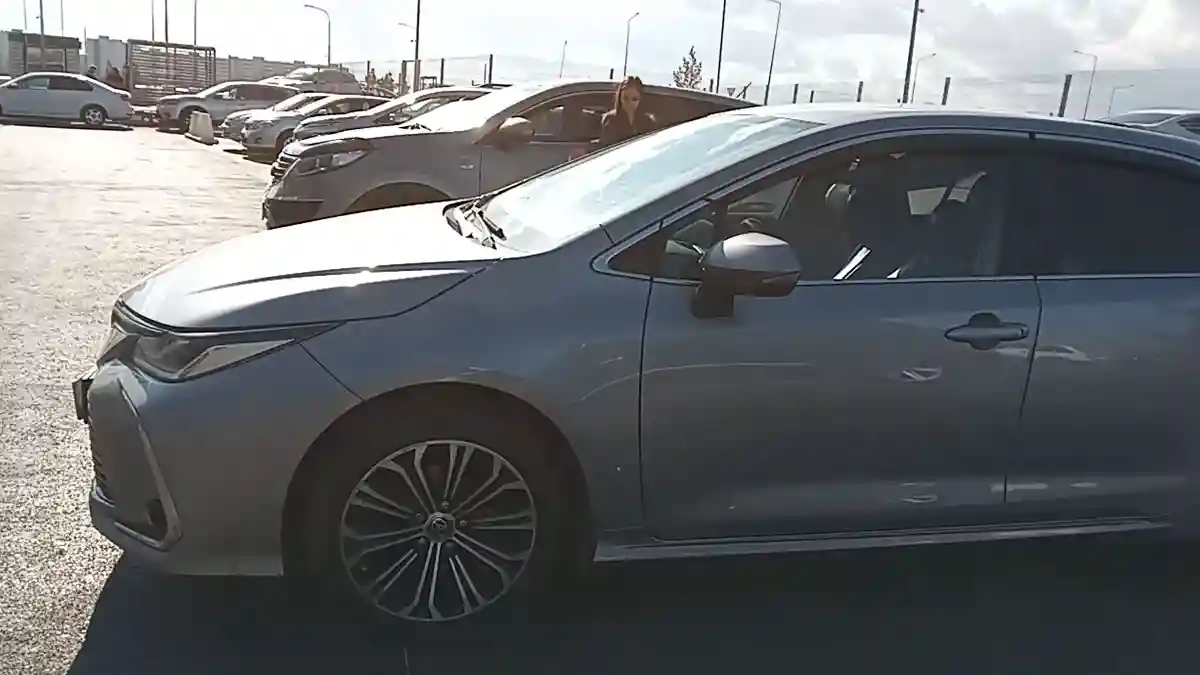 Toyota Corolla 2021 года за 12 000 000 тг. в Астана