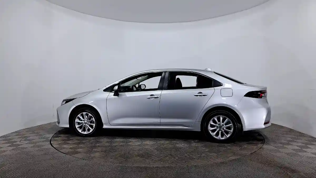 Toyota Corolla 2019 года за 9 790 000 тг. в Астана
