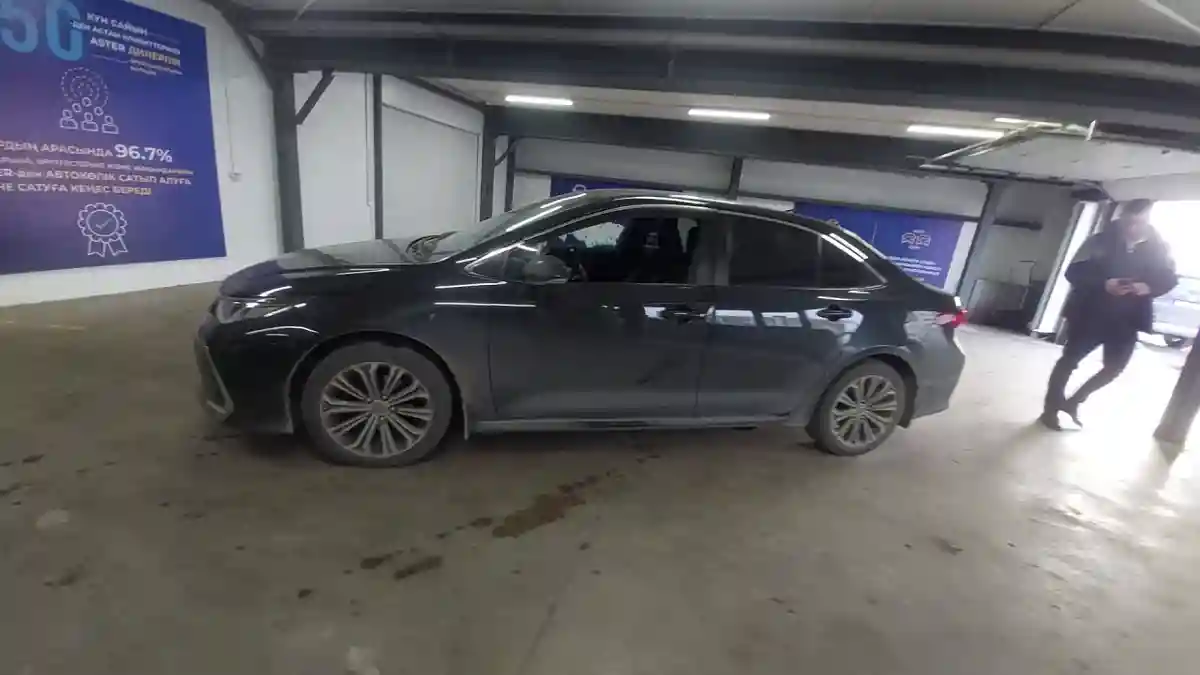 Toyota Corolla 2019 года за 9 000 000 тг. в Астана