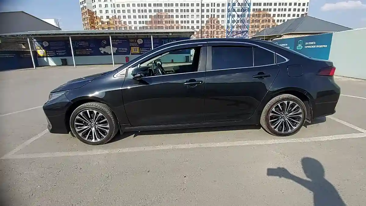 Toyota Corolla 2023 года за 13 200 000 тг. в Шымкент