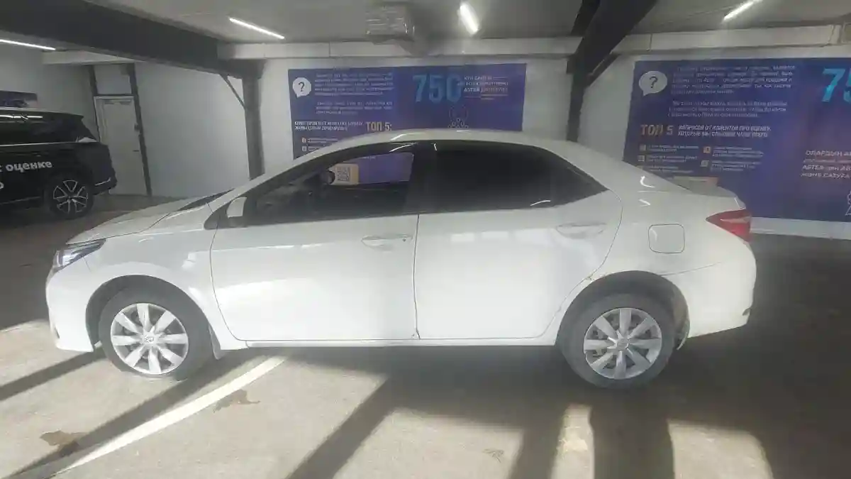 Toyota Corolla 2013 года за 4 800 000 тг. в Астана