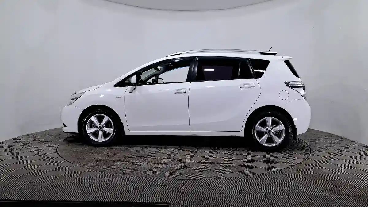 Toyota Verso 2012 года за 5 610 000 тг. в Астана