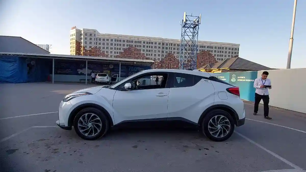 Toyota C-HR 2021 года за 11 000 000 тг. в Шымкент