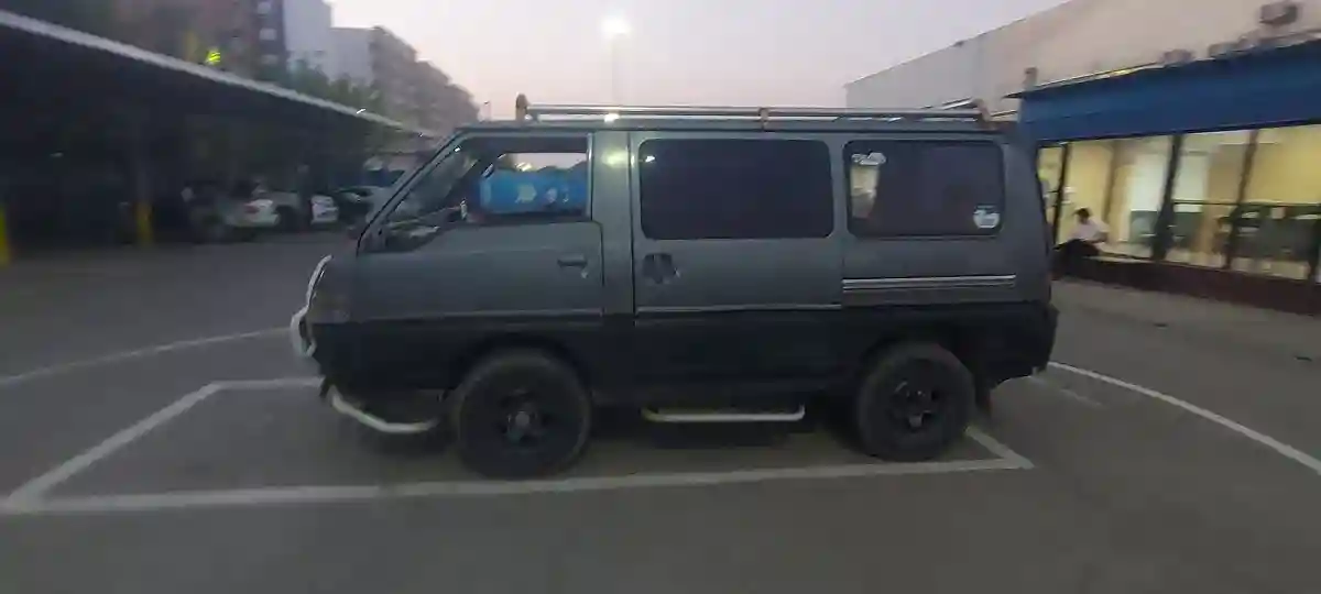 Mitsubishi Delica 1991 года за 1 000 000 тг. в Алматы