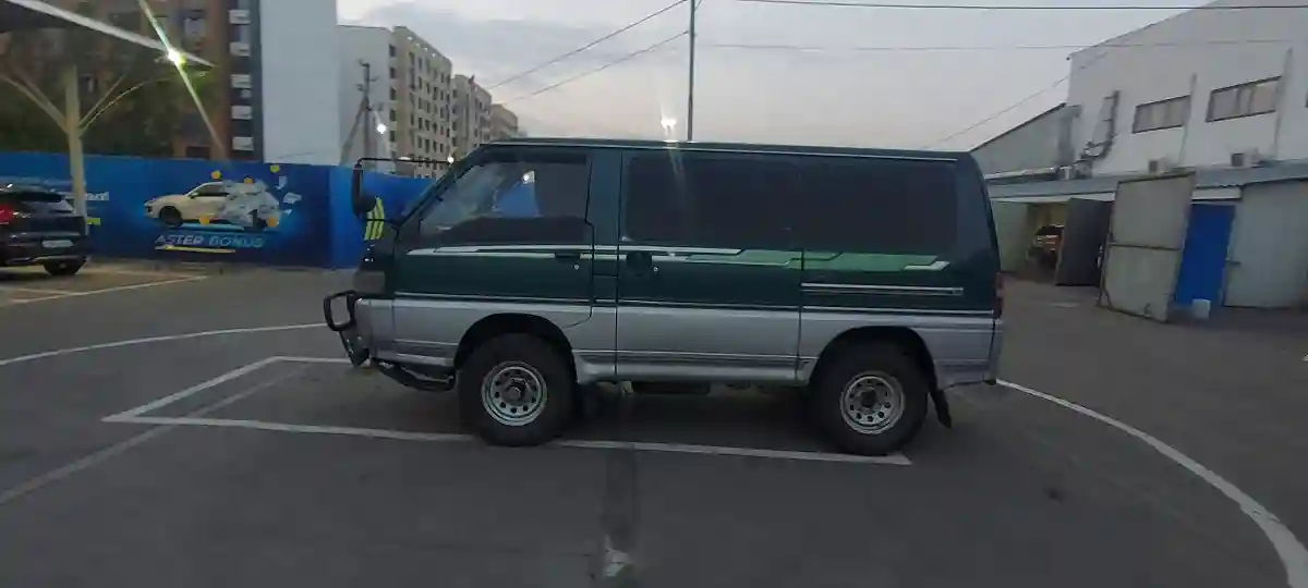 Mitsubishi Delica 1993 года за 3 000 000 тг. в Алматы