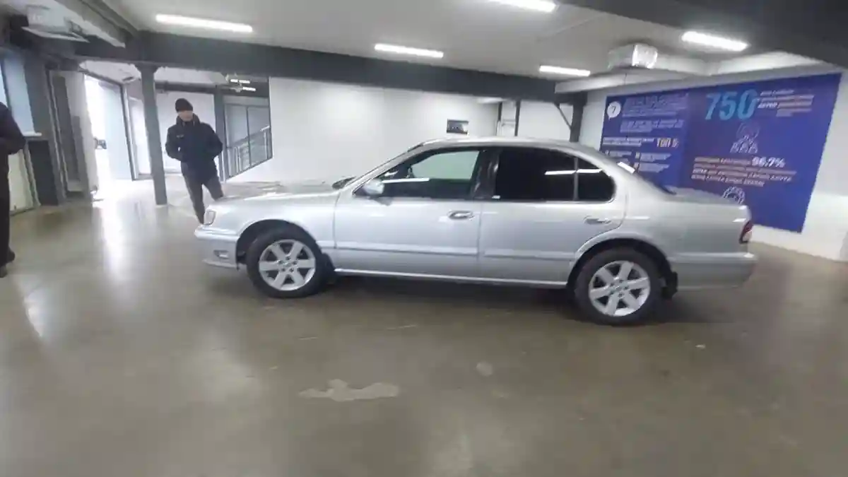 Nissan Cefiro 1998 года за 2 700 000 тг. в Астана