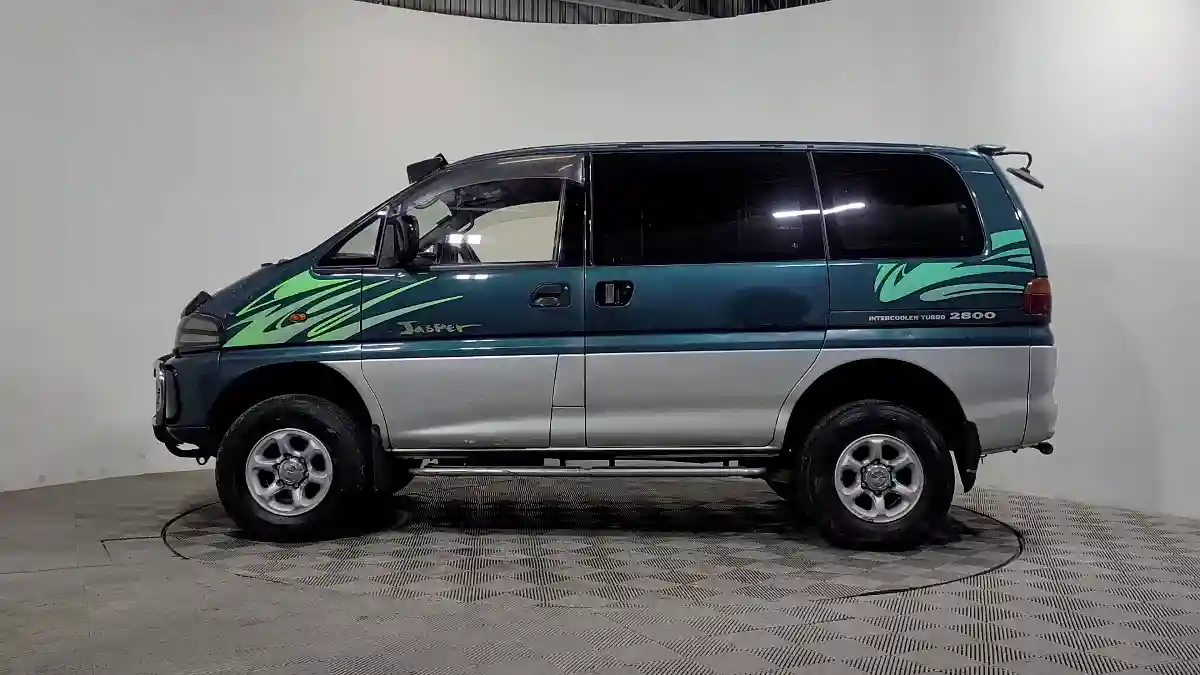 Mitsubishi Delica 1996 года за 2 650 000 тг. в Алматы