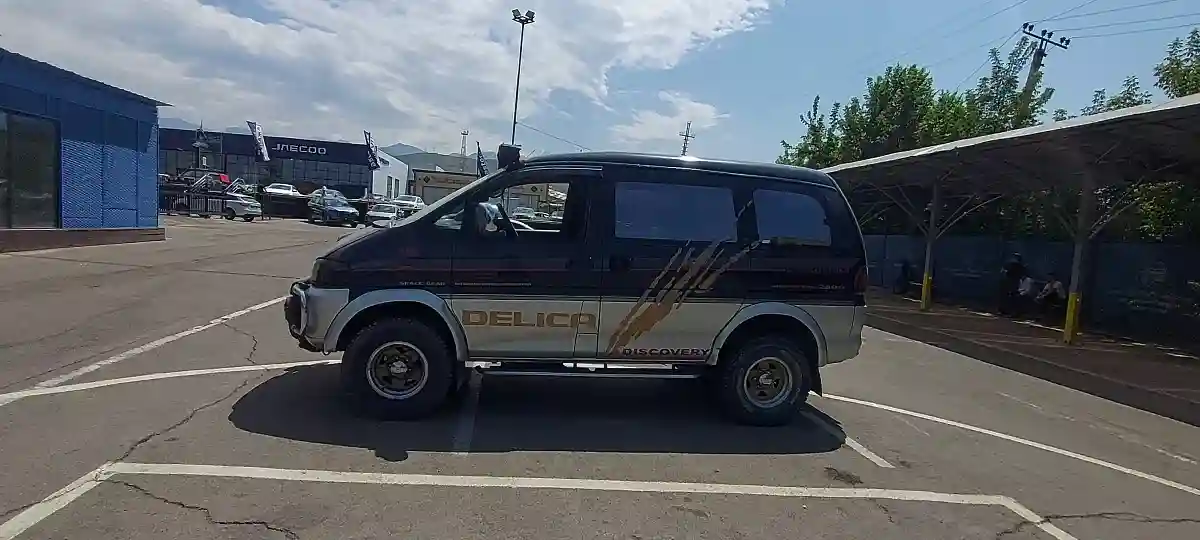 Mitsubishi Delica 1995 года за 3 000 000 тг. в Алматы
