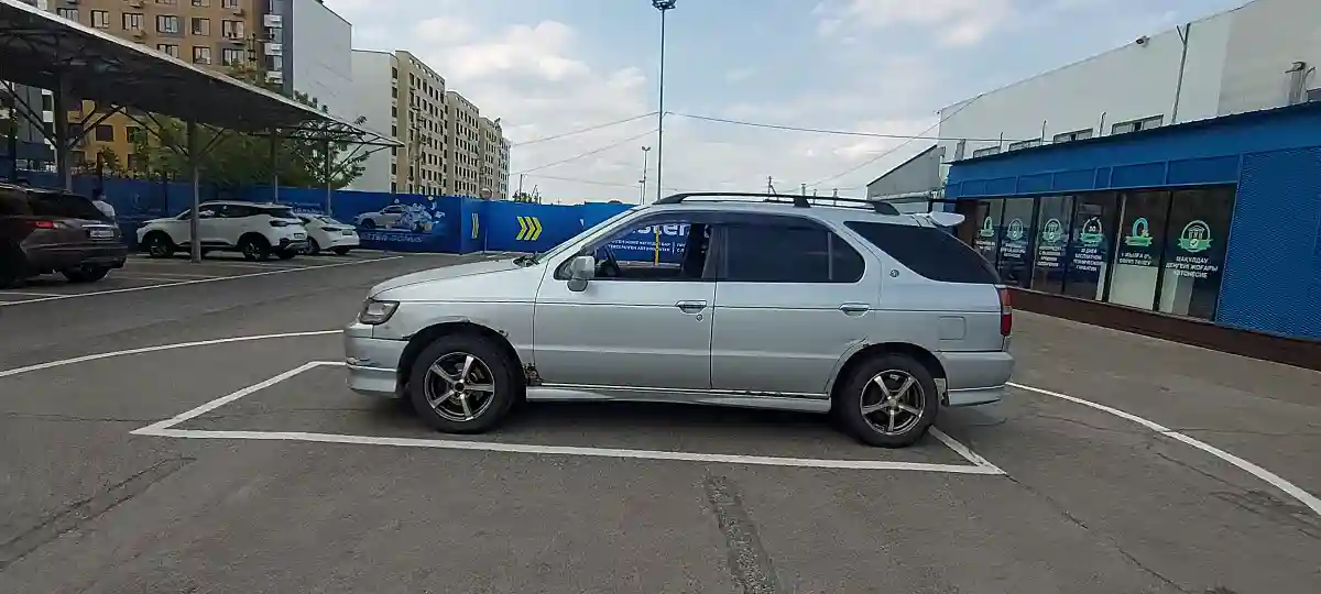 Nissan R'nessa 1998 года за 2 500 000 тг. в Алматы