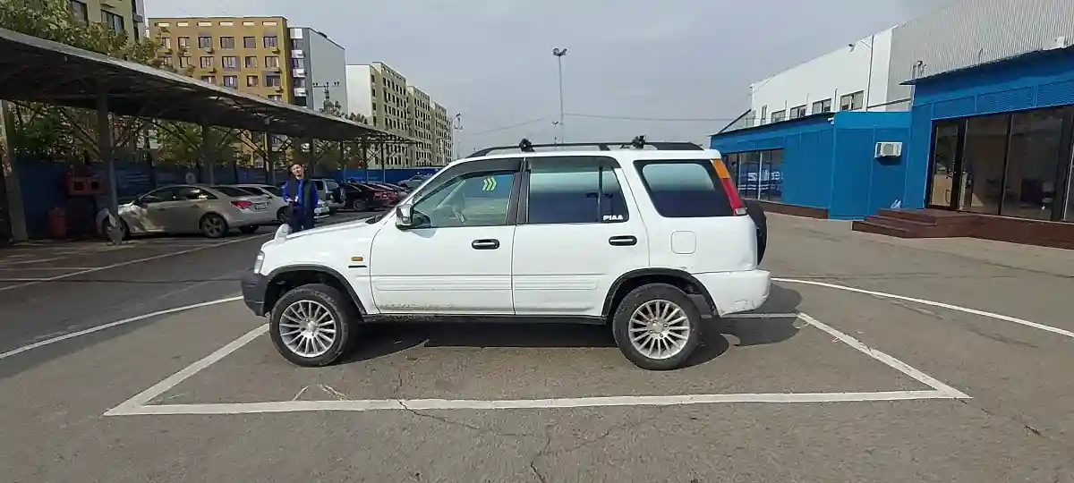 Honda CR-V 1997 года за 3 000 000 тг. в Алматы