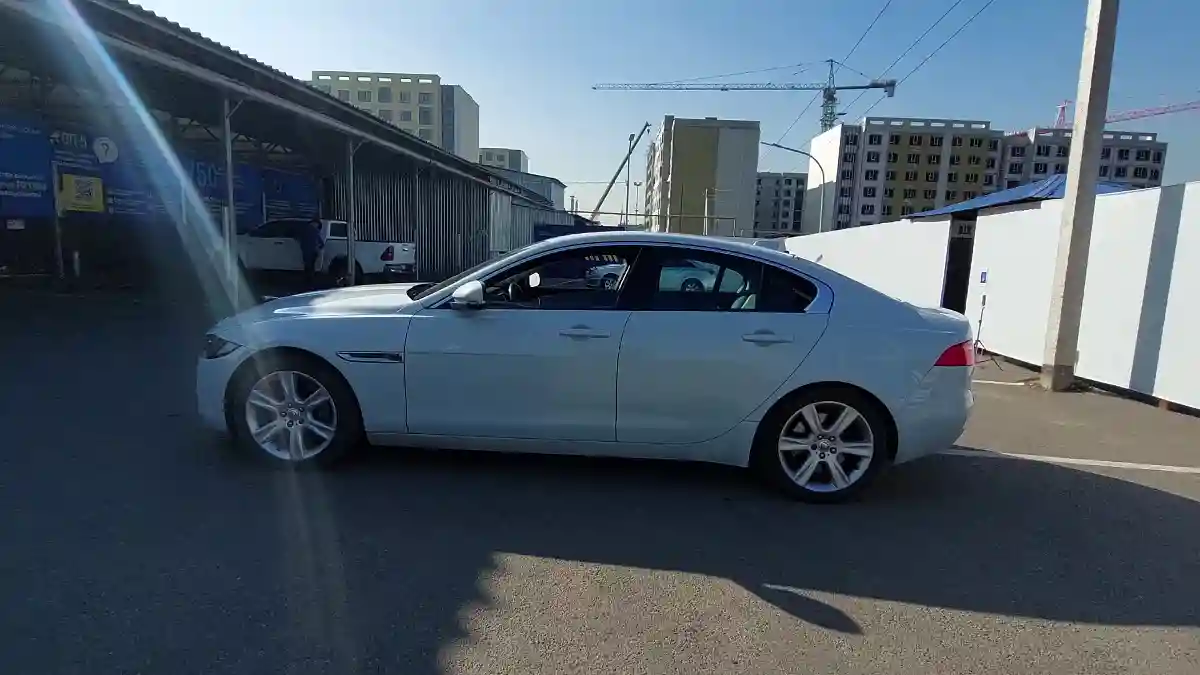 Jaguar XE 2016 года за 15 000 000 тг. в Алматы