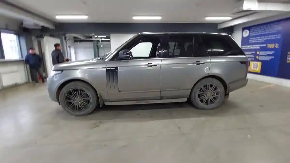 Land Rover Range Rover 2013 года за 19 000 000 тг. в Астана