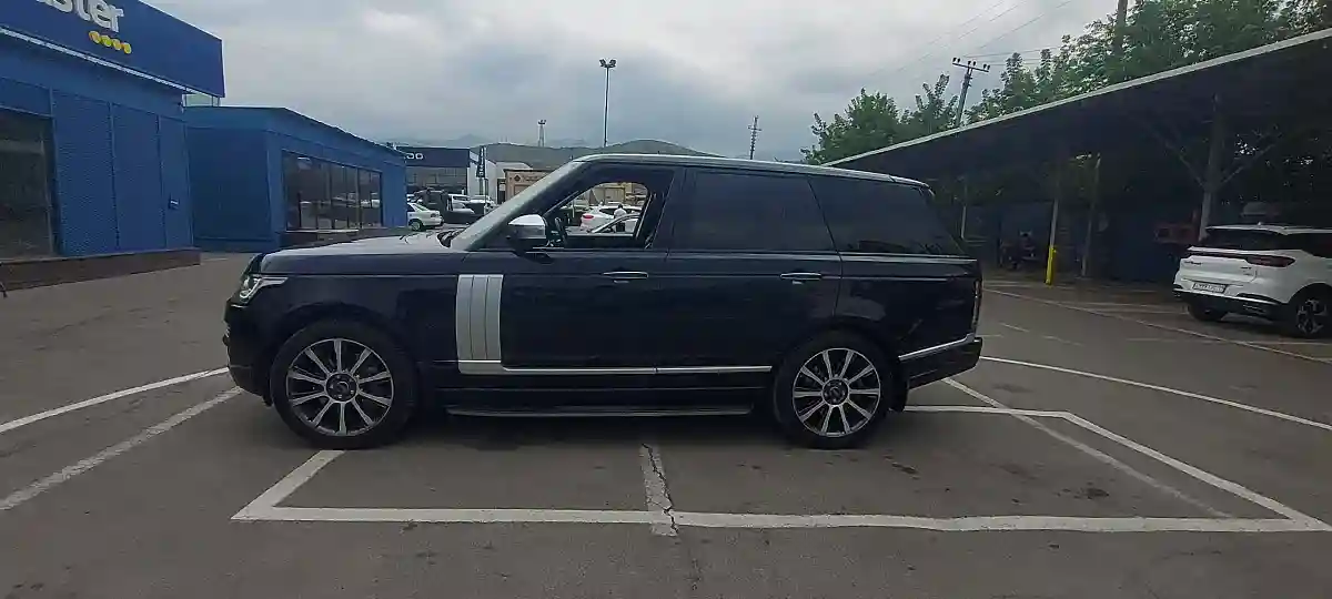 Land Rover Range Rover 2013 года за 23 250 000 тг. в Алматы