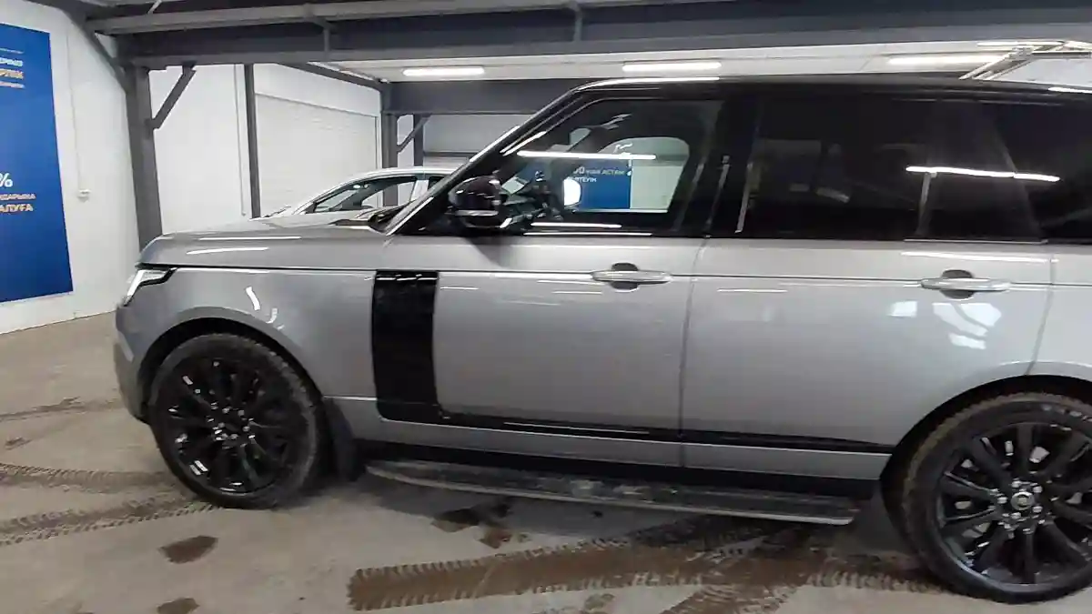 Land Rover Range Rover 2013 года за 26 000 000 тг. в Астана