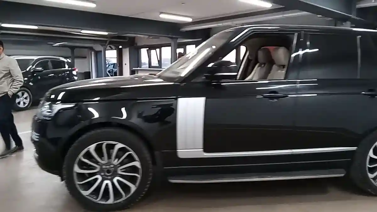 Land Rover Range Rover 2013 года за 18 000 000 тг. в Астана