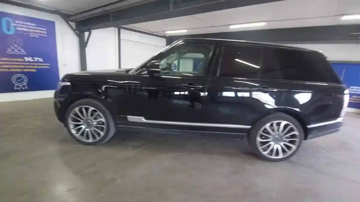 Land Rover Range Rover 2013 года за 25 000 000 тг. в Астана