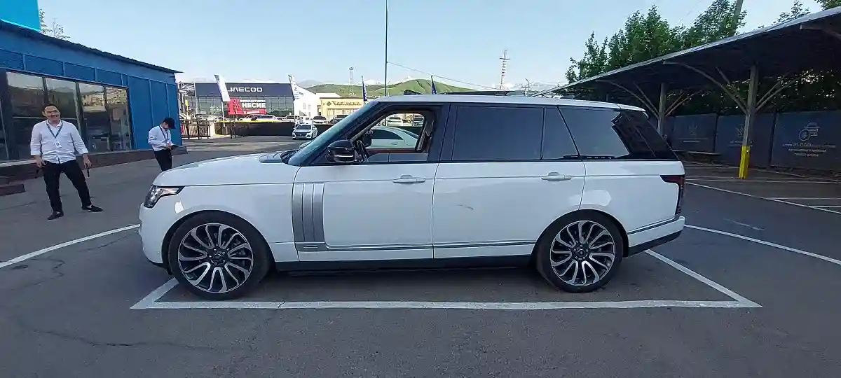 Land Rover Range Rover 2017 года за 25 000 000 тг. в Алматы