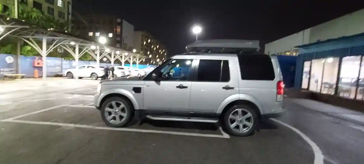 Land Rover Discovery 2011 года за 15 000 000 тг. в Алматы