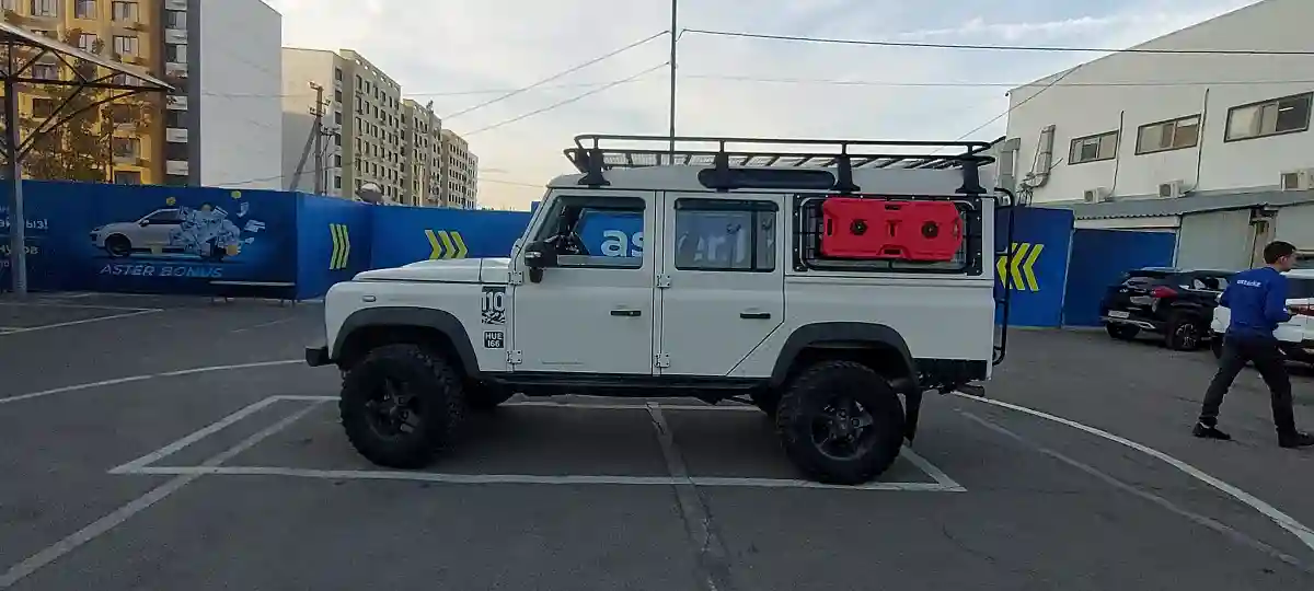 Land Rover Defender 2008 года за 14 000 000 тг. в Алматы