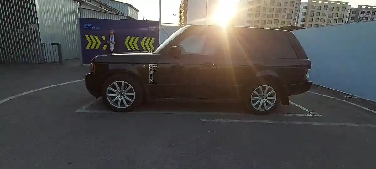 Land Rover Range Rover 2006 года за 9 000 000 тг. в Алматы