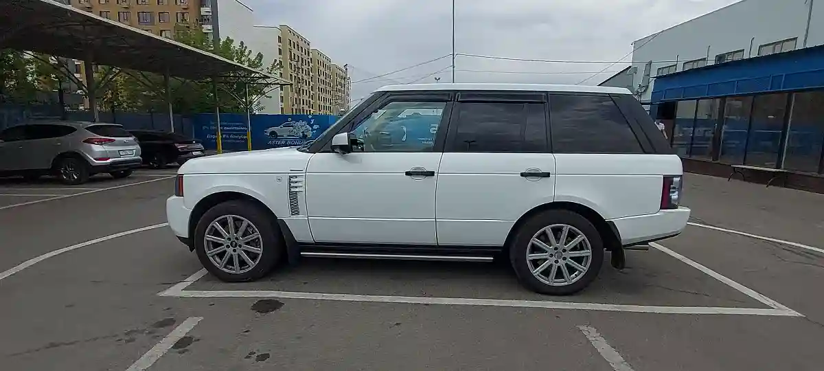Land Rover Range Rover 2010 года за 12 000 000 тг. в Алматы
