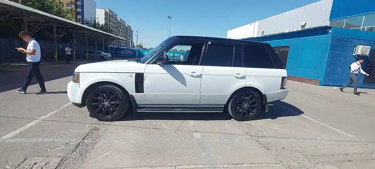 Land Rover Range Rover 2011 года за 8 500 000 тг. в Алматы