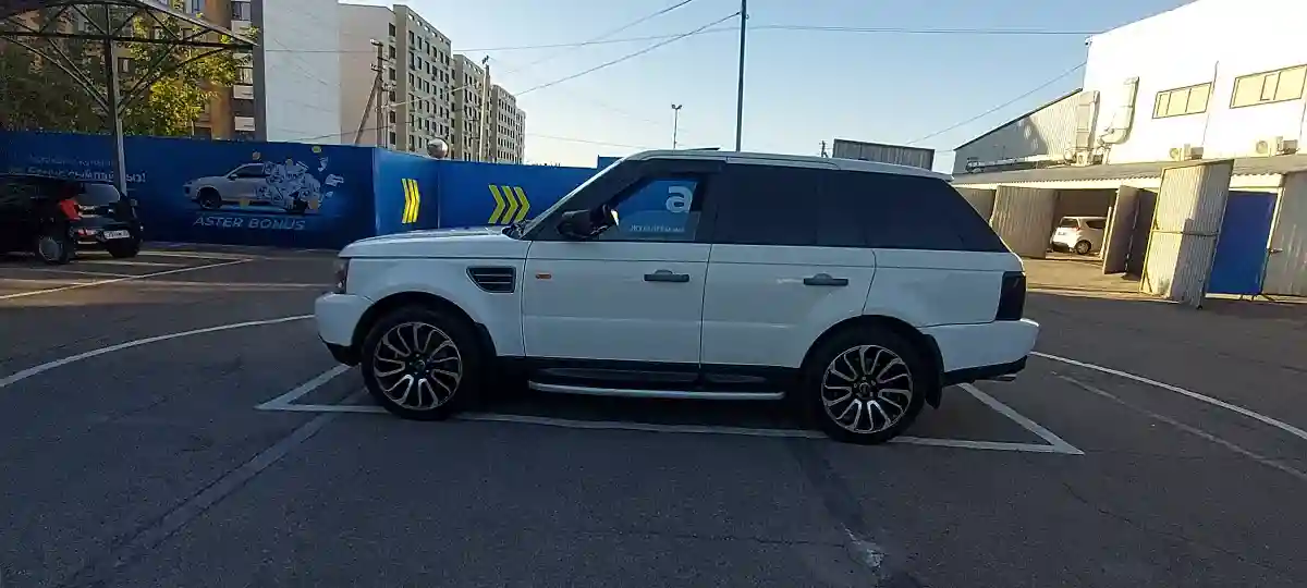 Land Rover Range Rover Sport 2008 года за 7 500 000 тг. в Алматы