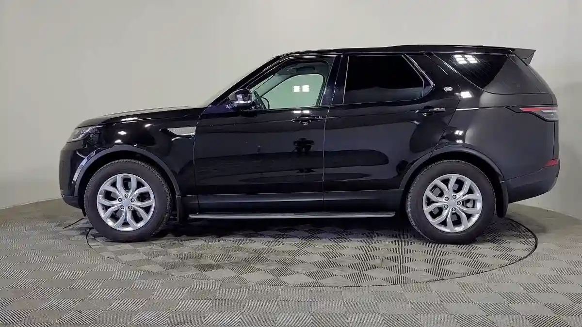 Land Rover Discovery 2017 года за 16 490 000 тг. в Алматы