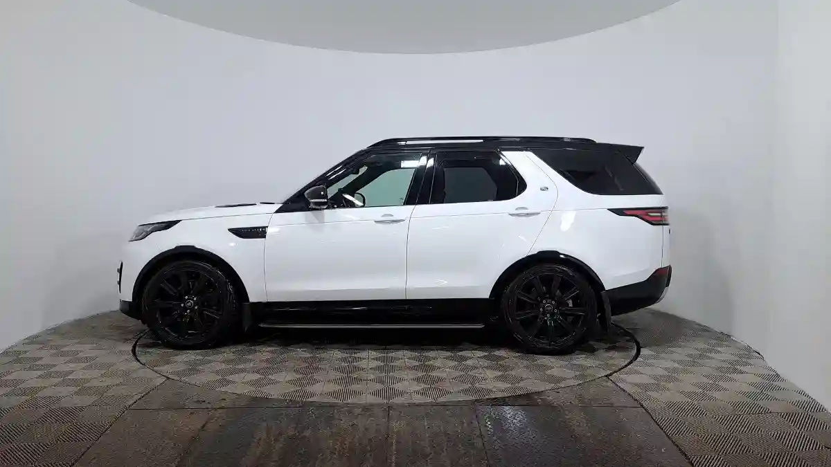 Land Rover Discovery 2017 года за 20 000 000 тг. в Астана
