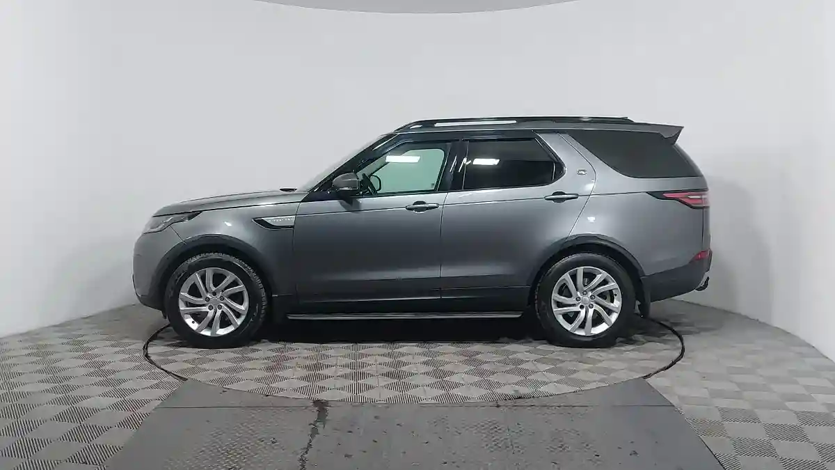 Land Rover Discovery 2017 года за 15 290 000 тг. в Астана