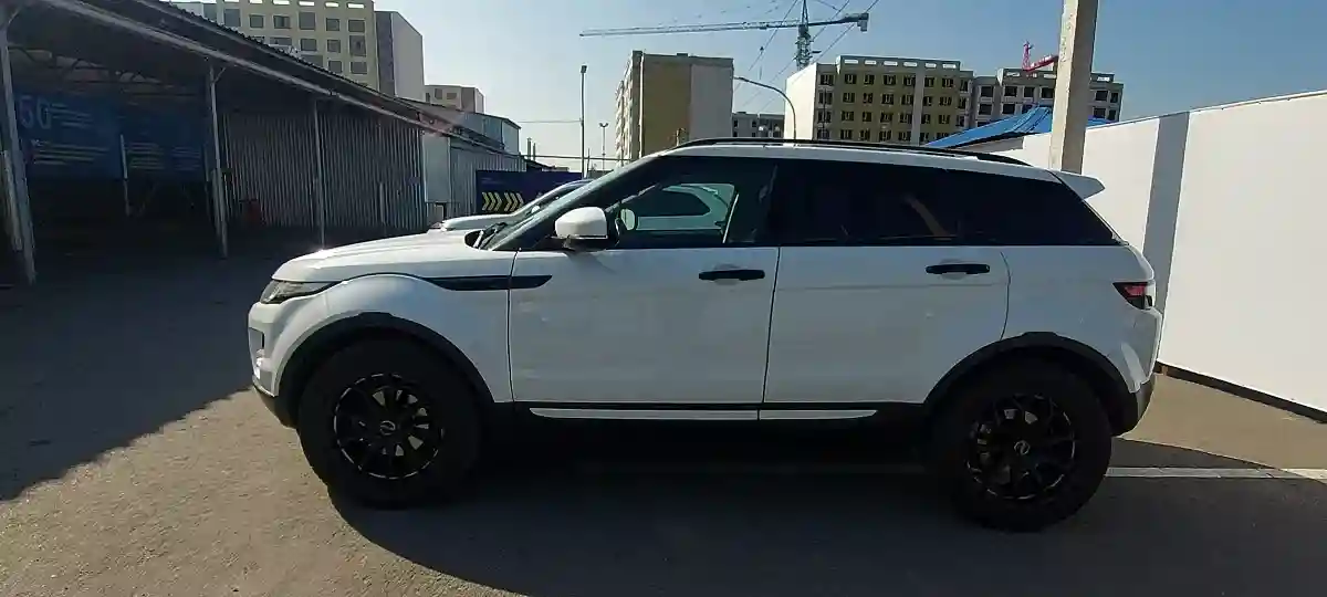 Land Rover Range Rover Evoque 2013 года за 13 000 000 тг. в Алматы