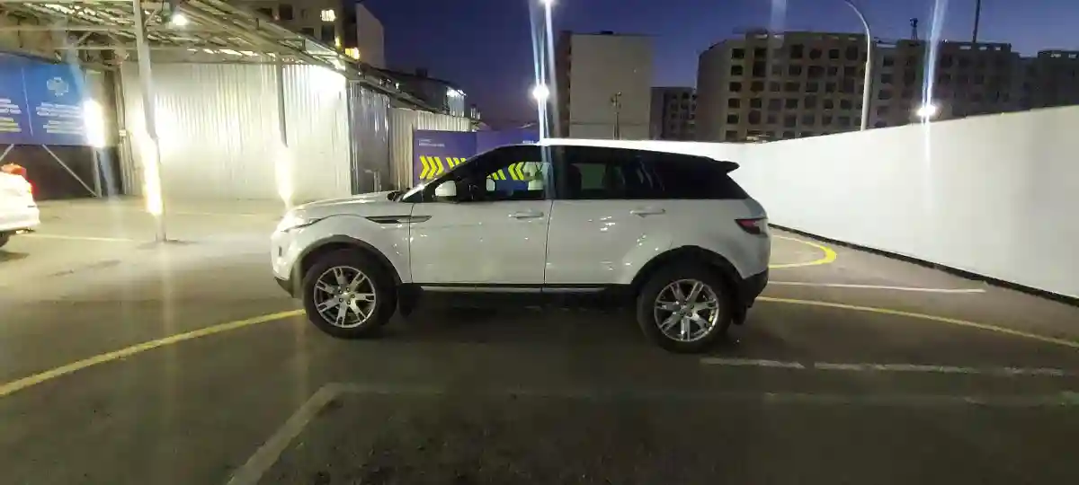 Land Rover Range Rover Evoque 2014 года за 10 000 000 тг. в Алматы