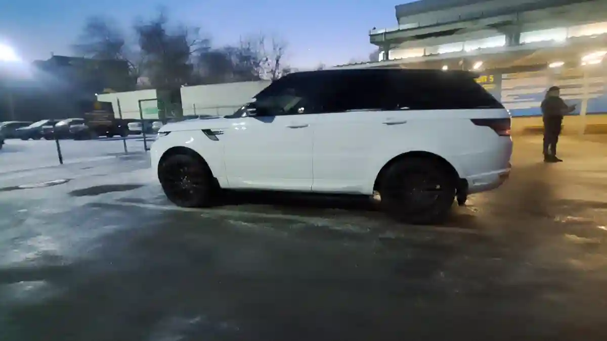 Land Rover Range Rover Sport 2014 года за 30 000 000 тг. в Алматы