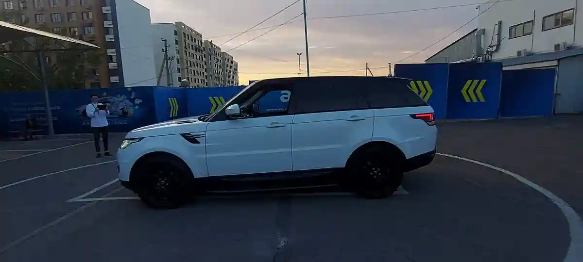 Land Rover Range Rover Sport 2014 года за 15 000 000 тг. в Алматы