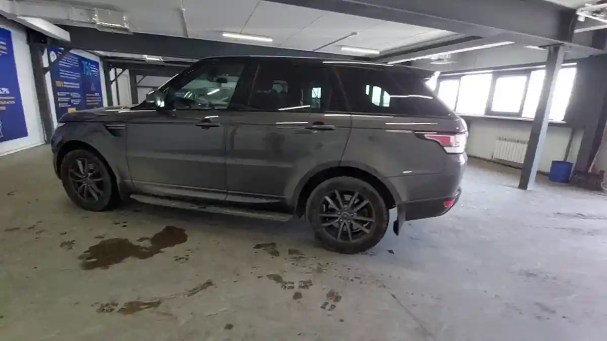 Land Rover Range Rover Sport 2016 года за 25 000 000 тг. в Астана