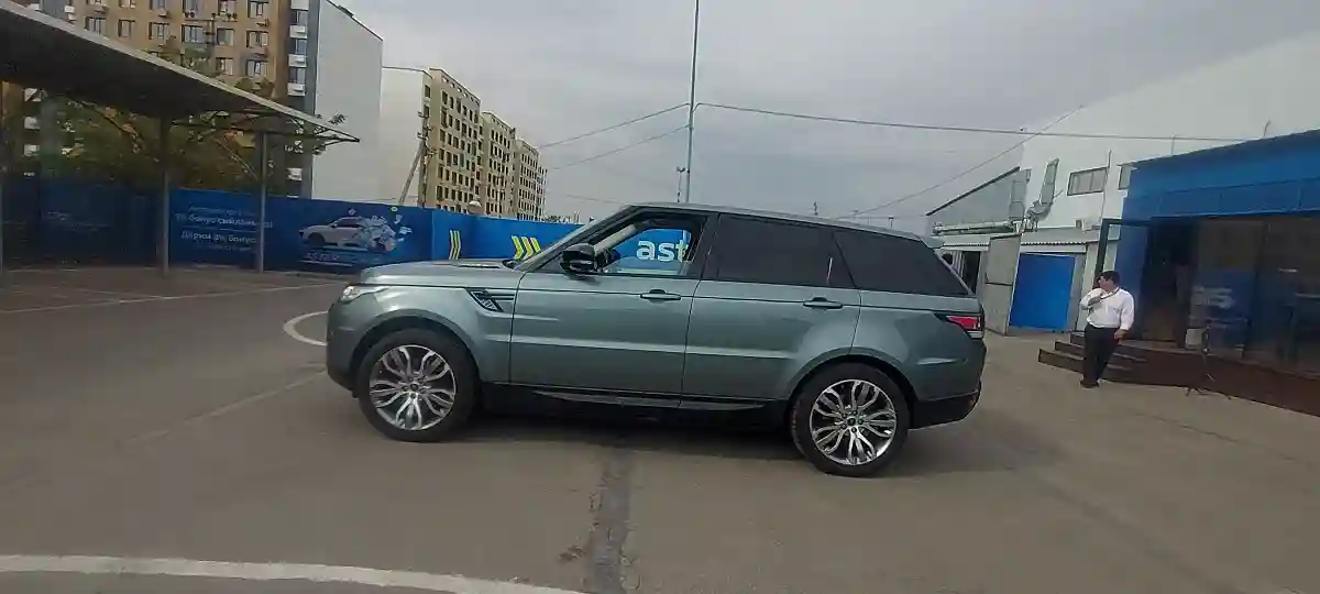 Land Rover Range Rover Sport 2013 года за 18 000 000 тг. в Алматы