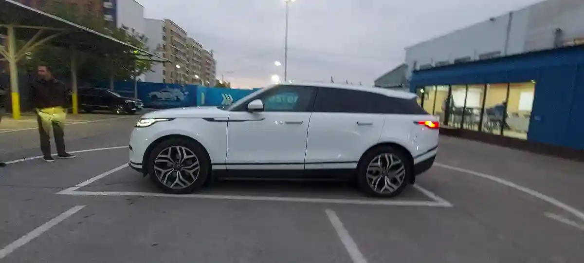 Land Rover Range Rover Velar 2019 года за 21 000 000 тг. в Алматы