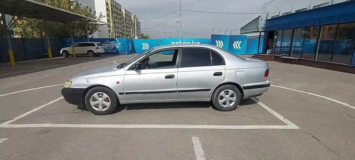 Toyota Carina E 1998 года за 1 200 000 тг. в Алматы