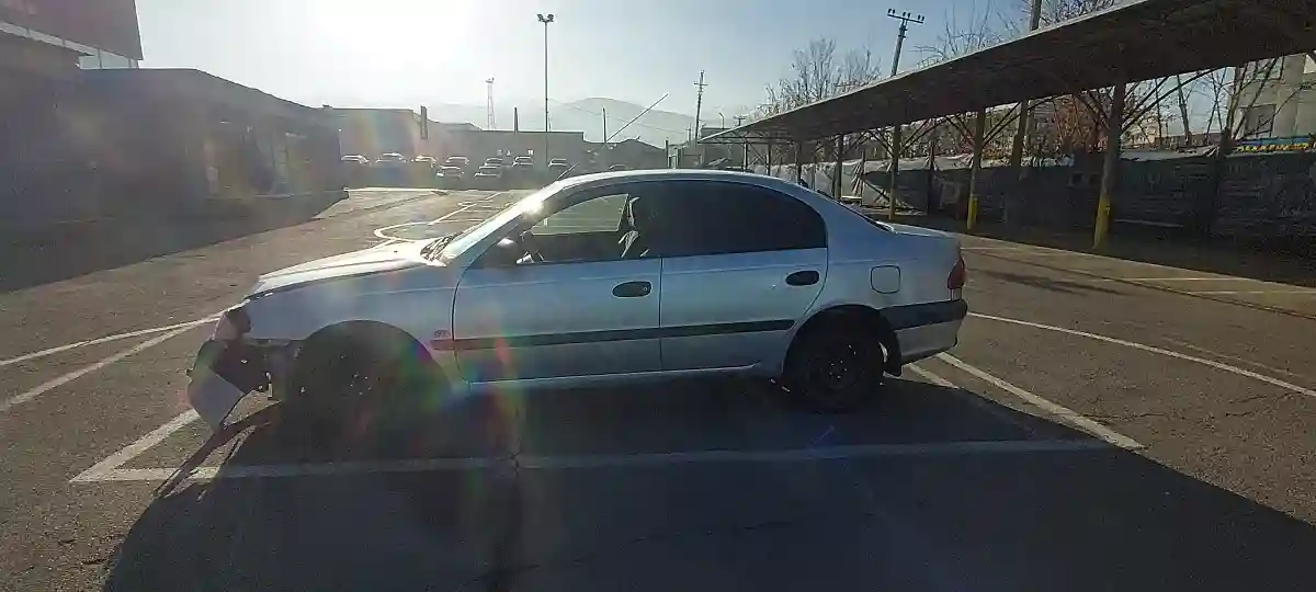 Toyota Avensis 2000 года за 700 000 тг. в Алматы