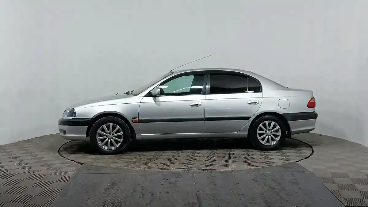 Toyota Avensis 2001 года за 1 550 000 тг. в Астана