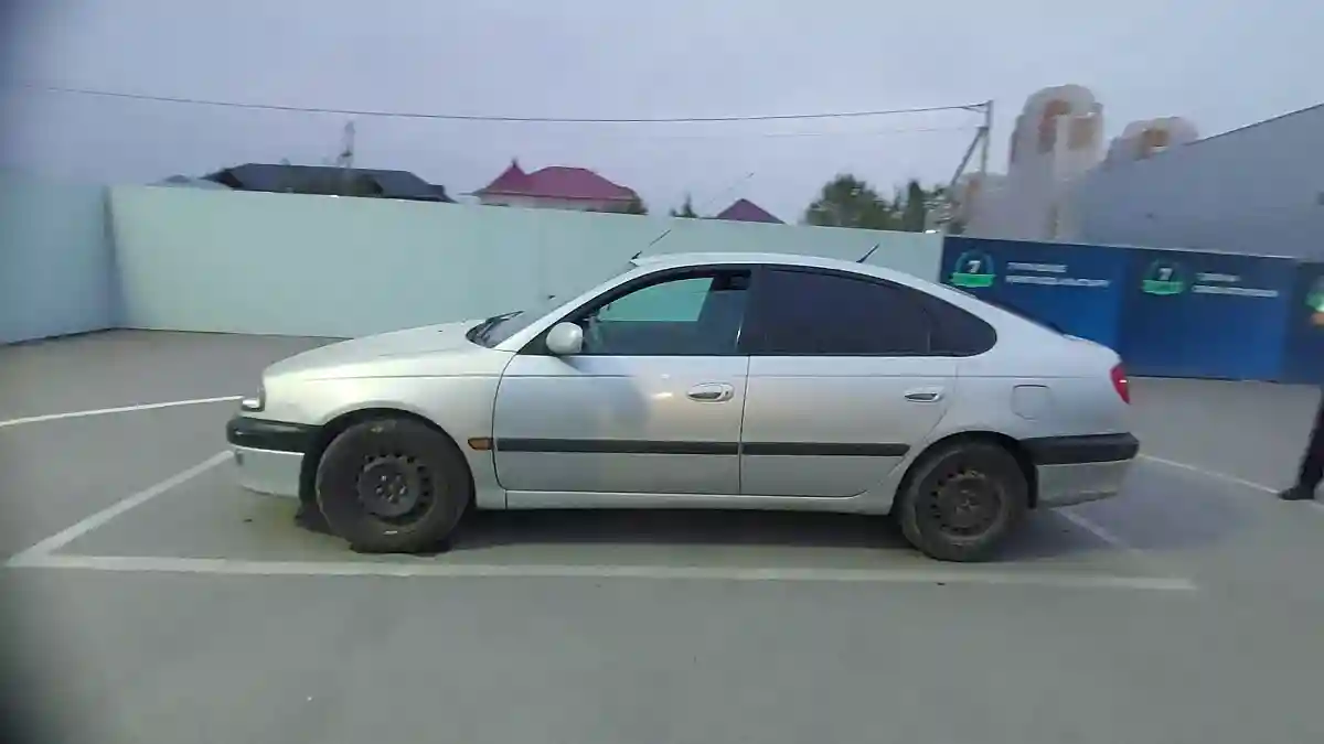 Toyota Avensis 1999 года за 3 000 000 тг. в Шымкент